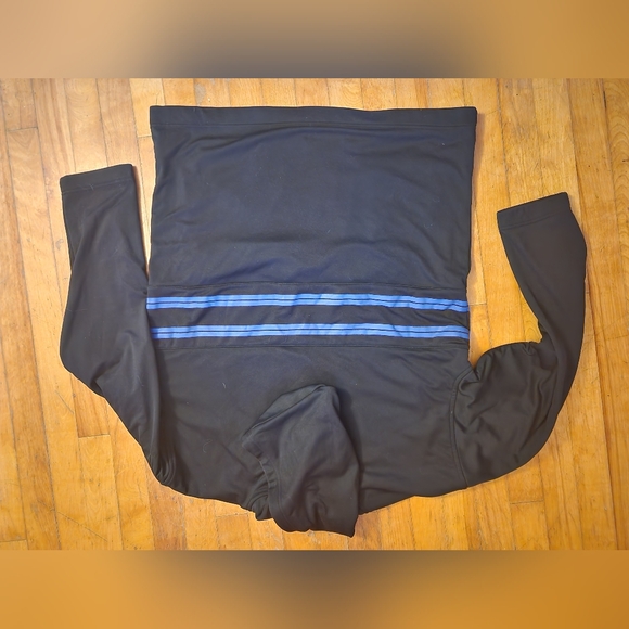 Calvin Klein zip front pocket, fleece lined hooded sweater - Picture 2 of 6